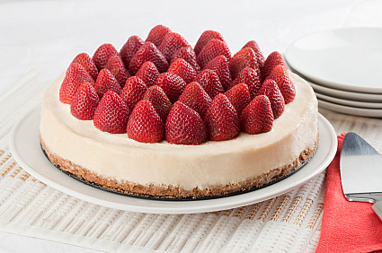 CHEESECAKE-STRAWBERRY.jpg