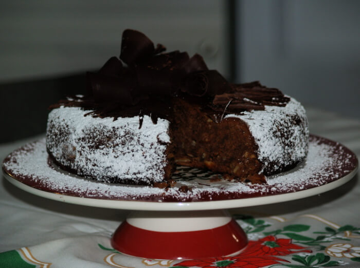 Rich Chocolate Nut Cake Recipe