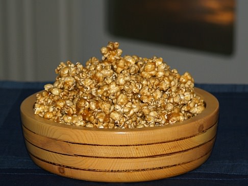 Caramel Corn Recipe for a Gift