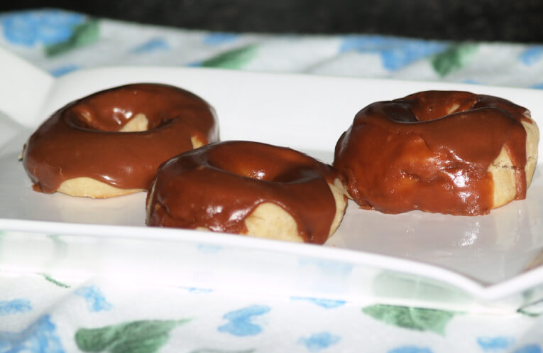 chocolate-doughnuts-yeast-june-2025-on-plate