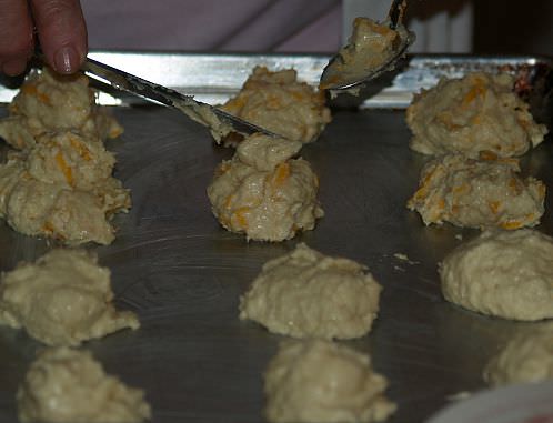 Drop Biscuit Recipe with Cheddar Cheese and Garlic