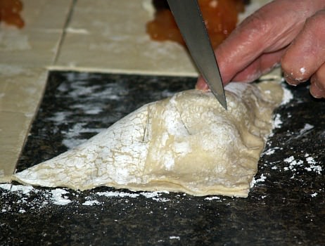 Slicing Steam Vents in Turnovers
