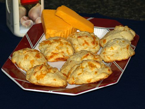 Drop Biscuit Recipe with Cheddar Cheese and Garlic