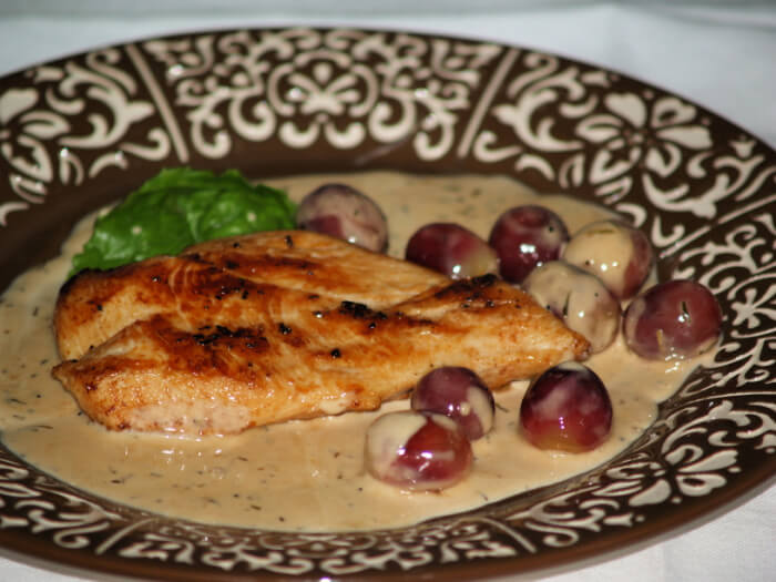 Chicken Breasts with Red Grapes
