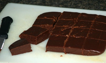 Hersheys Cocoa Fudge Cut