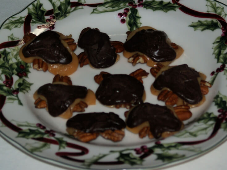 Creamy Soft Caramel Turtles