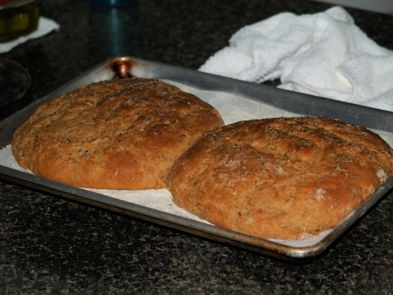 how-to-make-a-crusty-bread-recipe-crusty-onion-tray