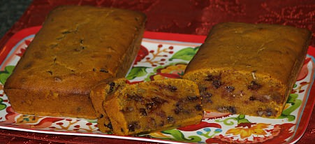 How to Make Pumpkin Bread with Chocolate Chips