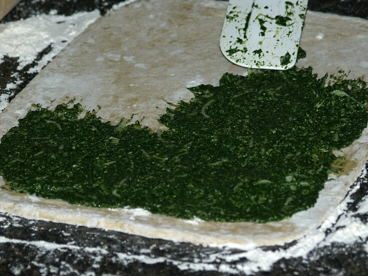 Spread Spinach Mixture Leaving a Clear Border