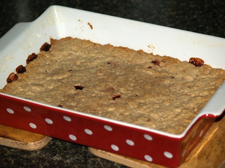 Linzer Bars Recipe in Baking Pan