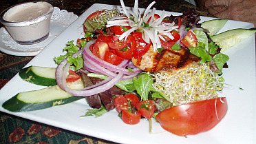 grilled salmon salad