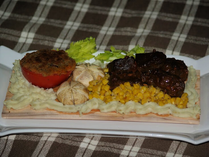 Plank Cooking for a Beef Dinner