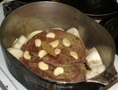 pot roast with vegetables