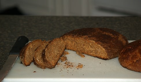 How to Make Rye Bread Recipes like this Pumpernickel Bread Recipe