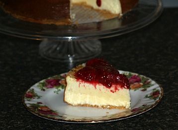 how to make cheesecake with a raspberry lemon sauce