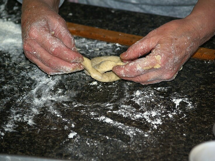 Shaping the Pretzel