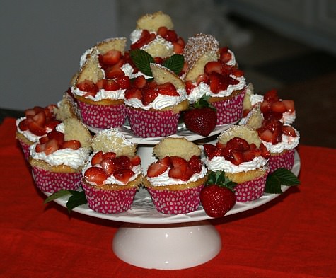 How to Make Strawberry Shortcake Cupcakes