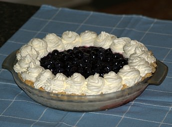 How to Make a Blueberry Pie Recipe