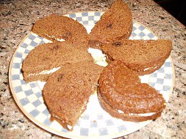 Brown Bread Filled with Cream Cheese Spread