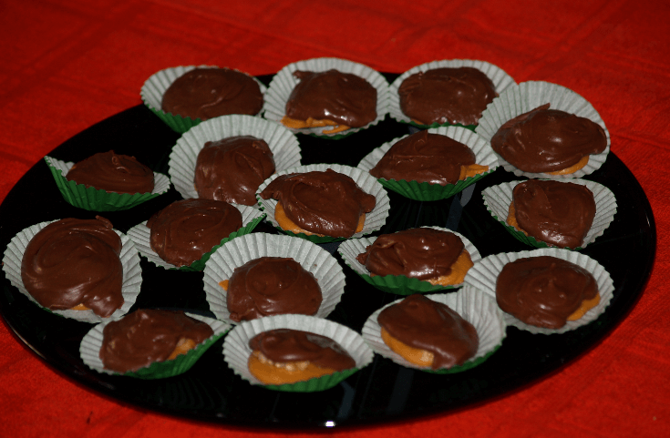 Easy Butterscotch Chocolate Nut Kisses