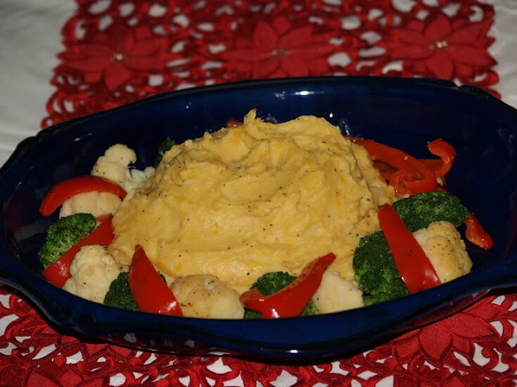 Cheddar Potatoes with a Wreath of Vegetables