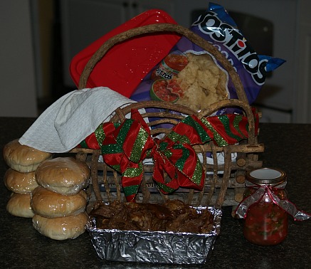 how to make food gift baskets for christmas