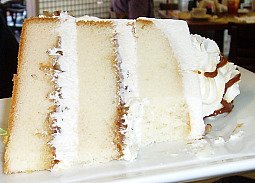 White Cake with Rum Filling