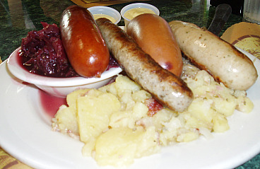 german food bratwurst wurst weisswurst mettwurst plate knockwurst cook chose sausages dining four painlesscooking