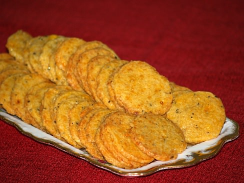 Ice Box Cheese Wafers Recipe