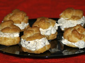 How to Make Italian Cream Puffs