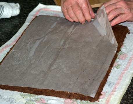 Turn Out on Towel and Remove Wax Paper