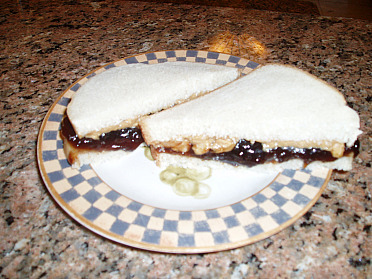 How to Make Sandwiches like Peanut Butter and Jelly