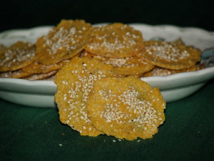 Sesame Seed Cornmeal Crackers