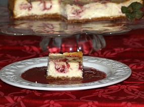 Strawberry Swirl Cheesecake Recipe